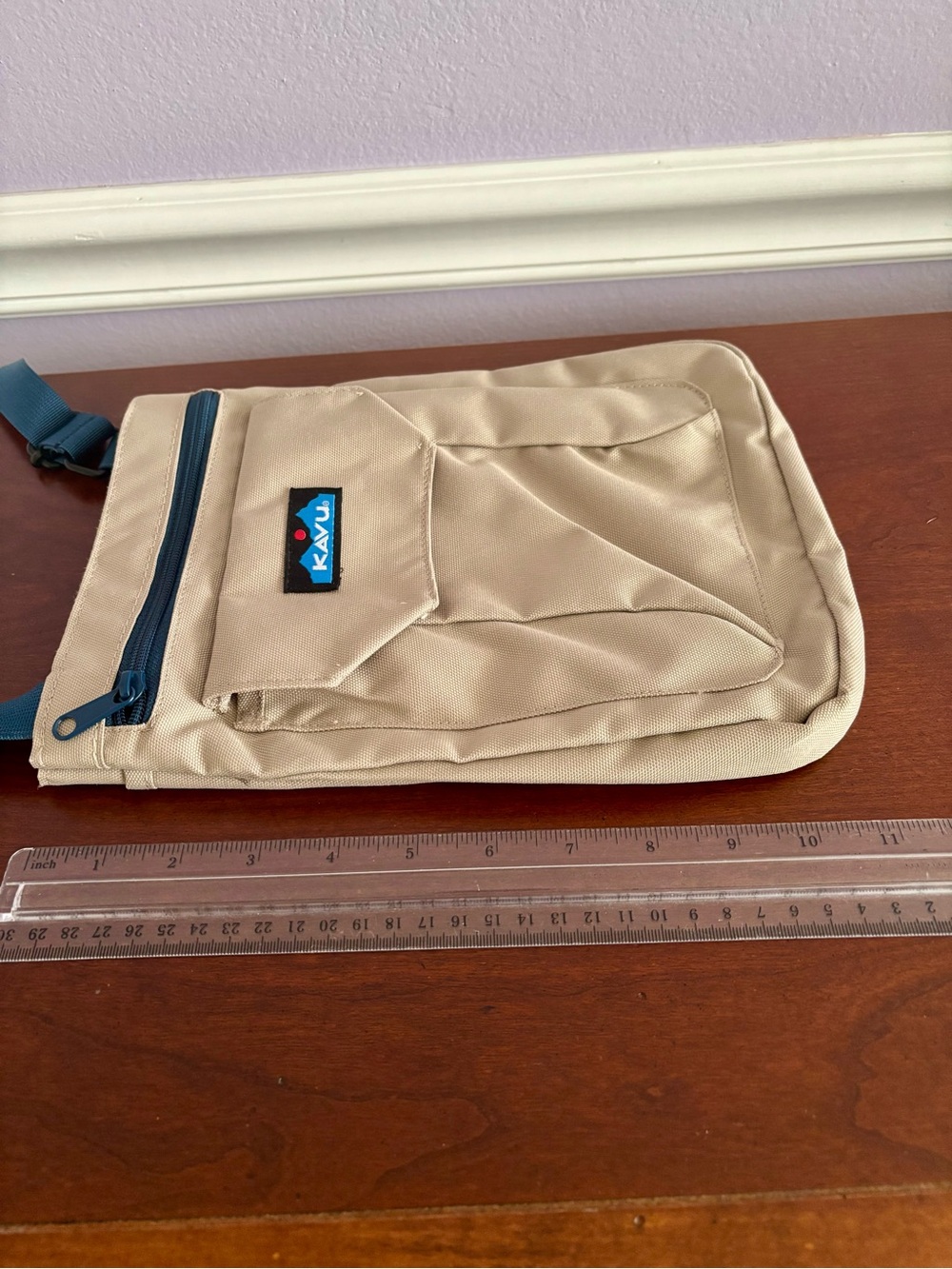 KAVU Crossbody Messenger Bag Beige Canvas Travel Utility Organizer Adjustable - Picture 9 of 12